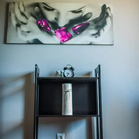 Na Gryfa 8 * Stężyca