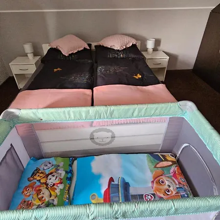 Na Gryfa 8 アパート