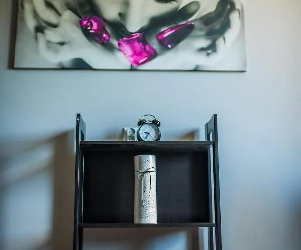 Na Gryfa 8 * Stężyca